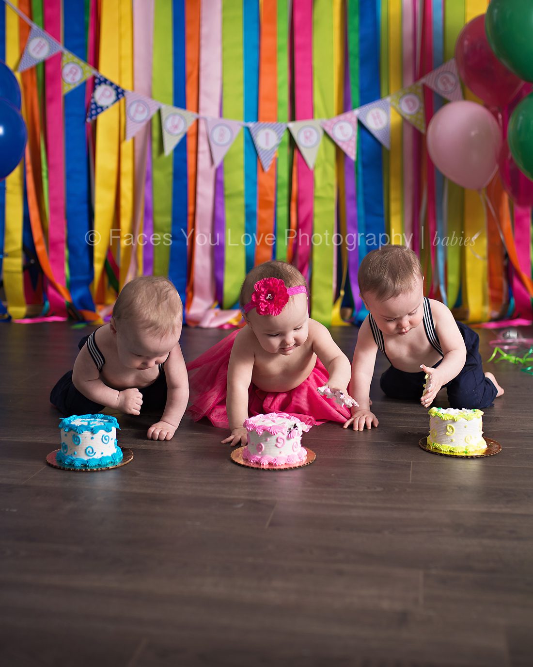 Triplet Cake Smash session | helenransomphotography.com
